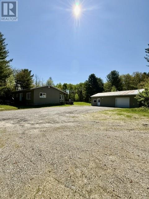 52 Lee Valley Road - 13