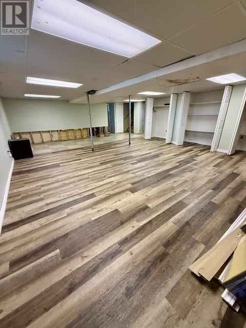 52 Lee Valley Road - 56
