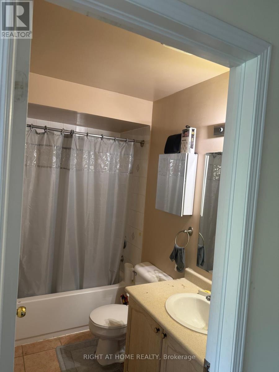 37 ARCHIBALD MEWS - 16