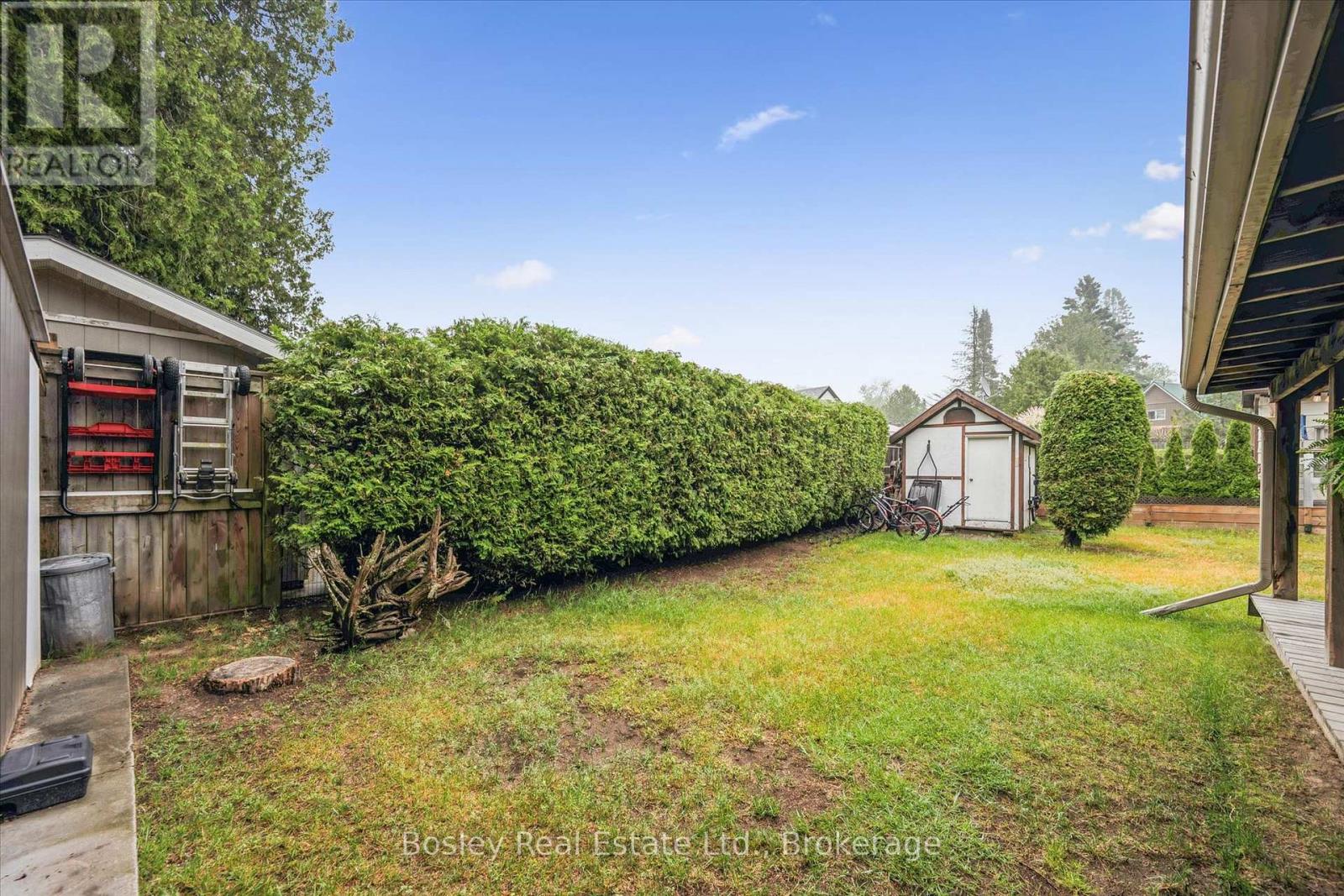 3 HAMILTON PLACE - 33