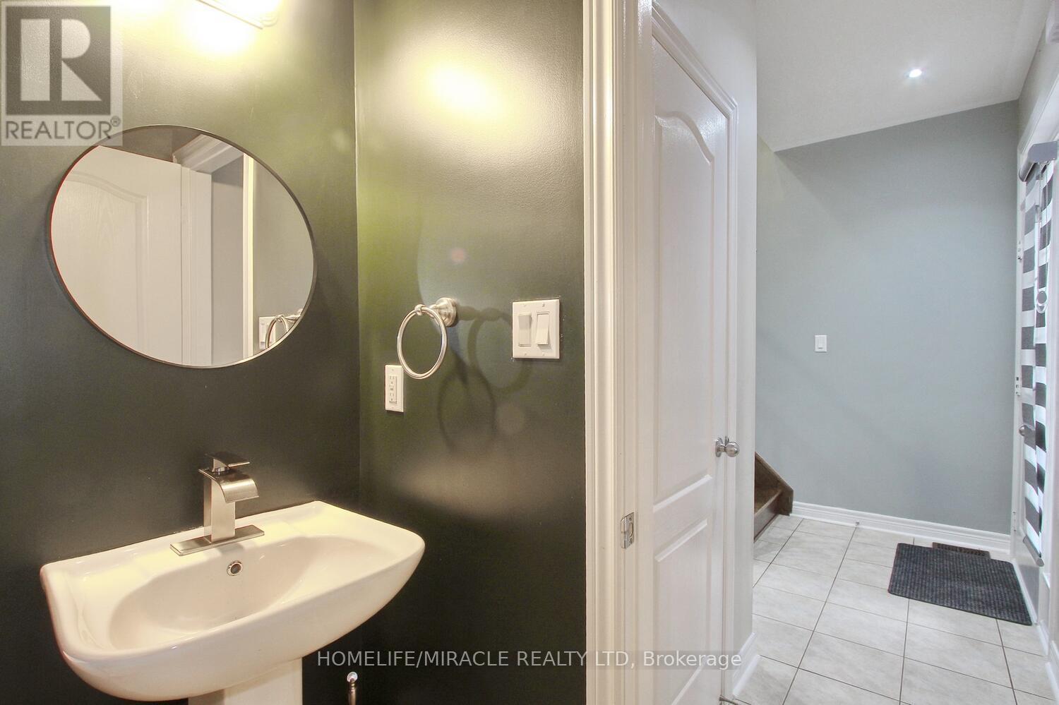11 BLUFFMEADOW STREET - 22