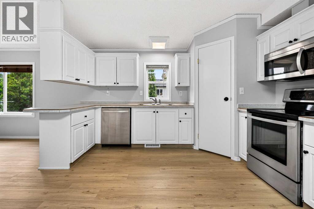 411 5 Street NW - photo 4