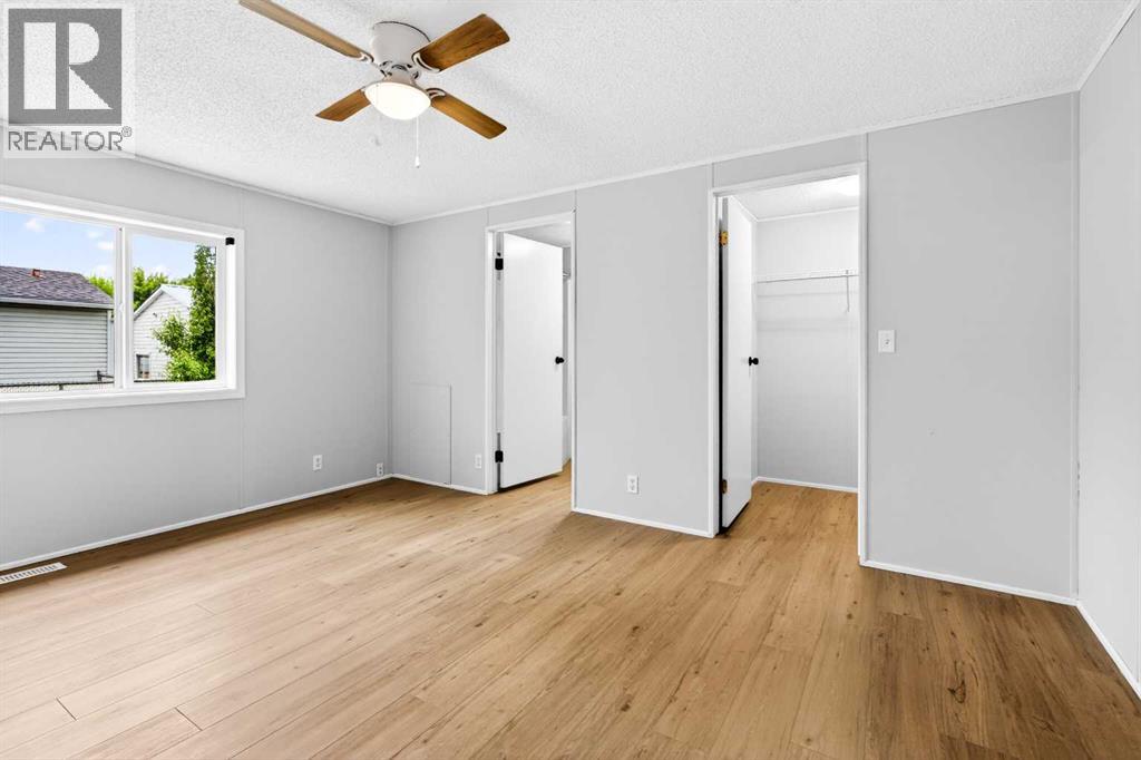 411 5 Street NW — photo 23