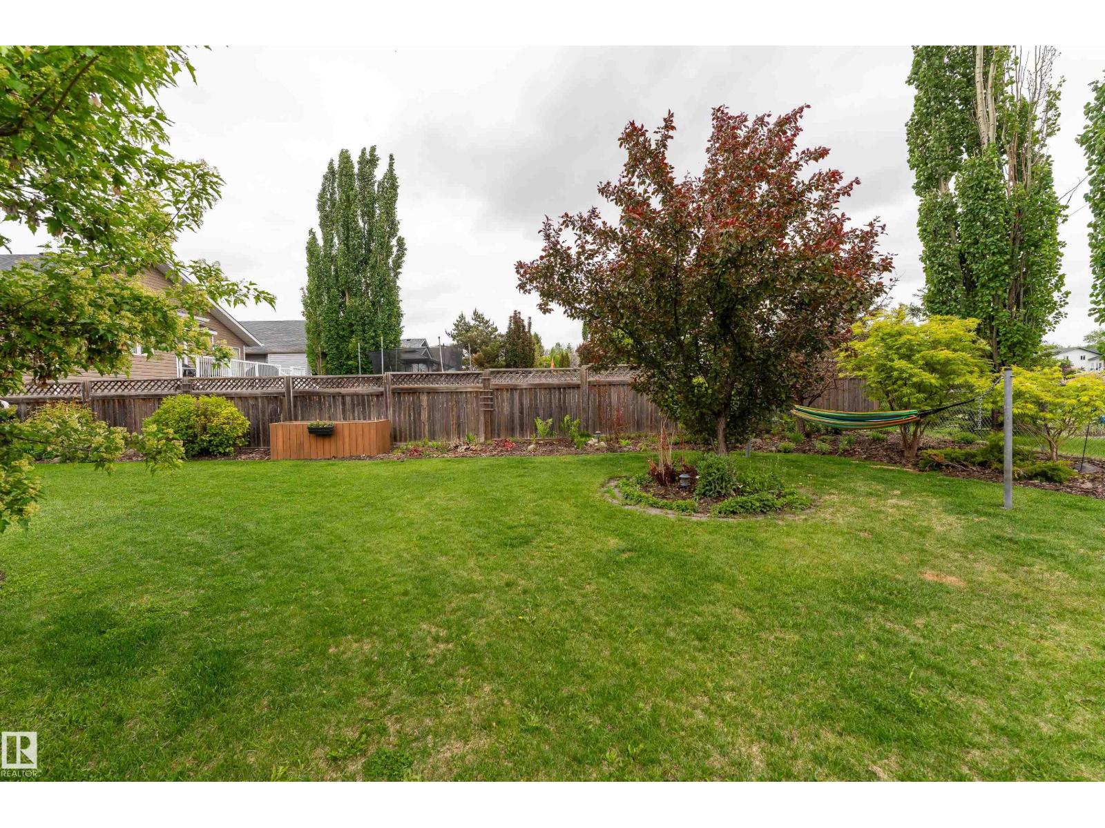 6001 52 AV — photo 53