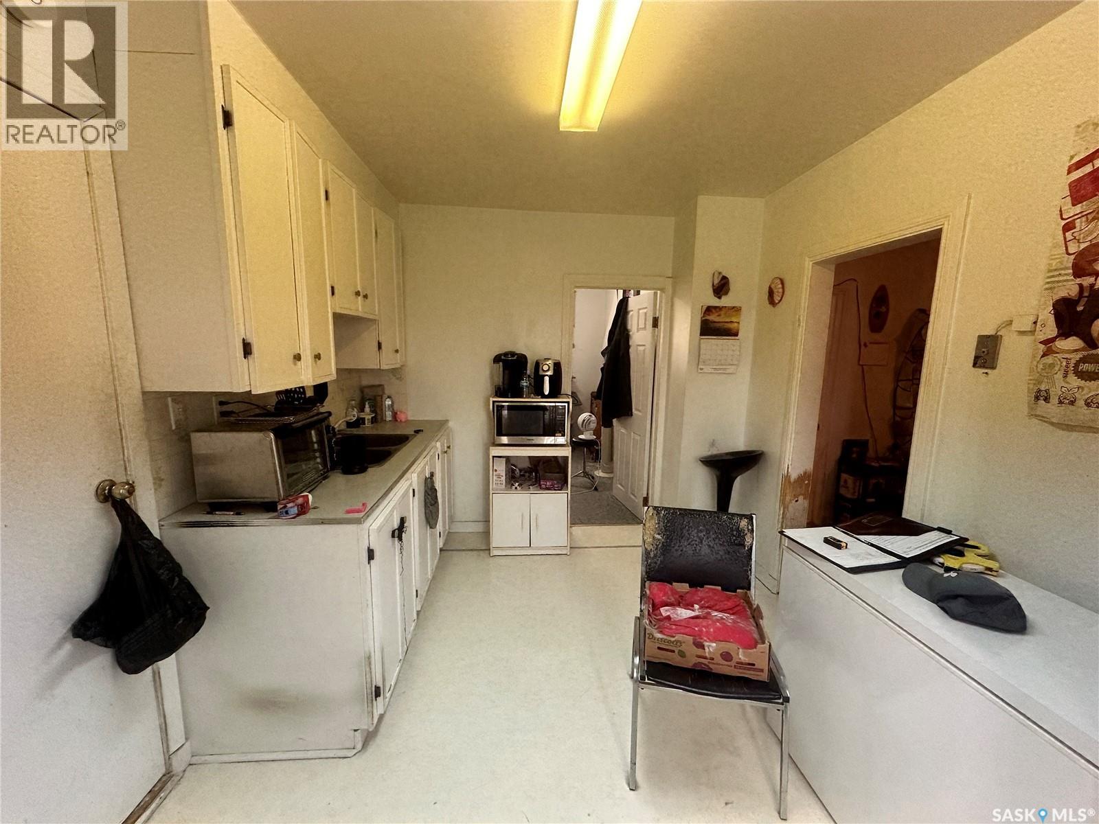 517 7th STREET E - photo 4