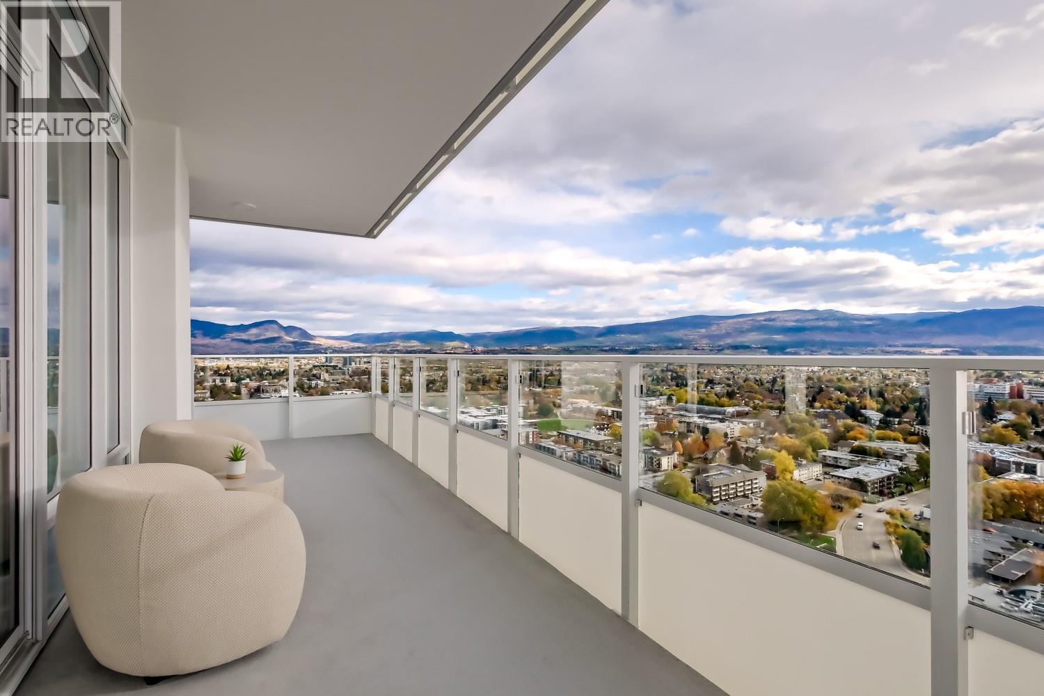 #2401 238 Leon Avenue - 3