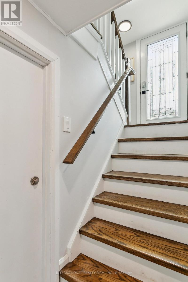 50 DENISON AVENUE - 32