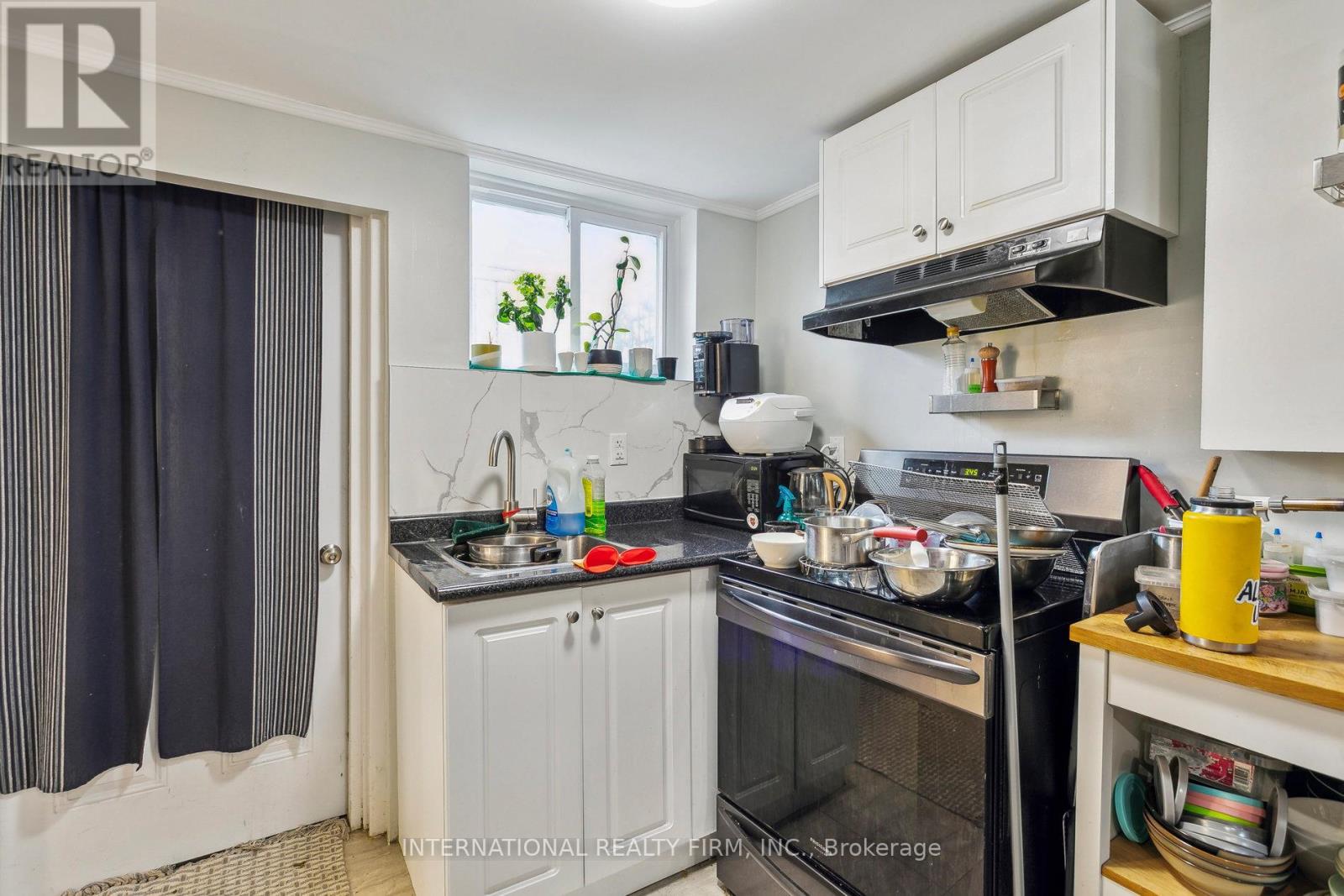 50 DENISON AVENUE - 39