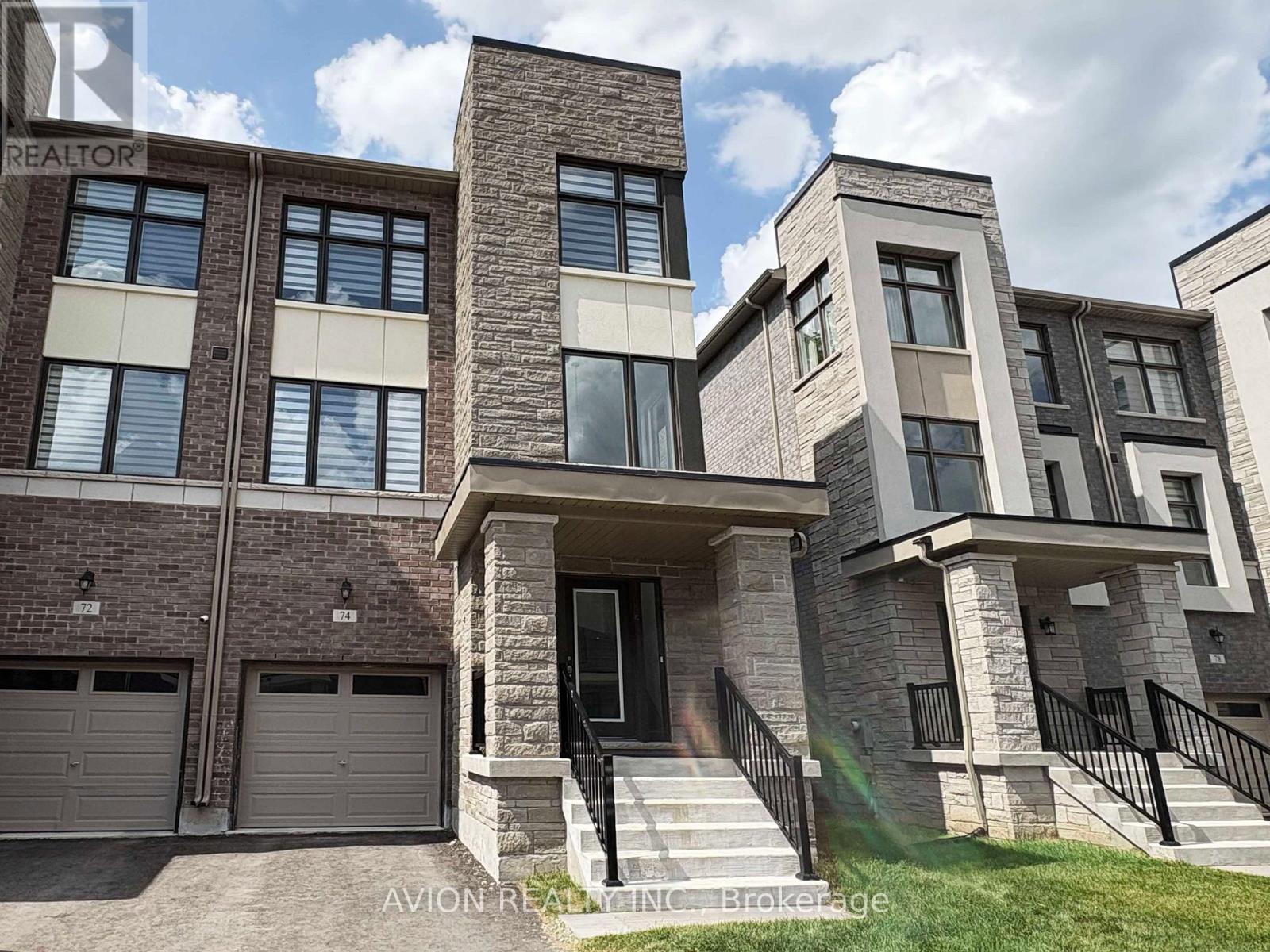 Listing photo of 74 PUISAYA DRIVE