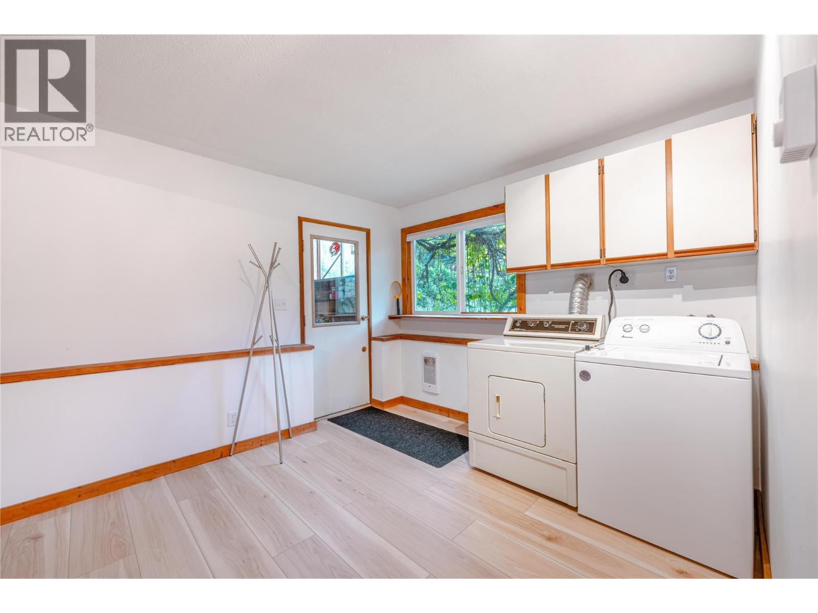 1897 Forest Drive - 36