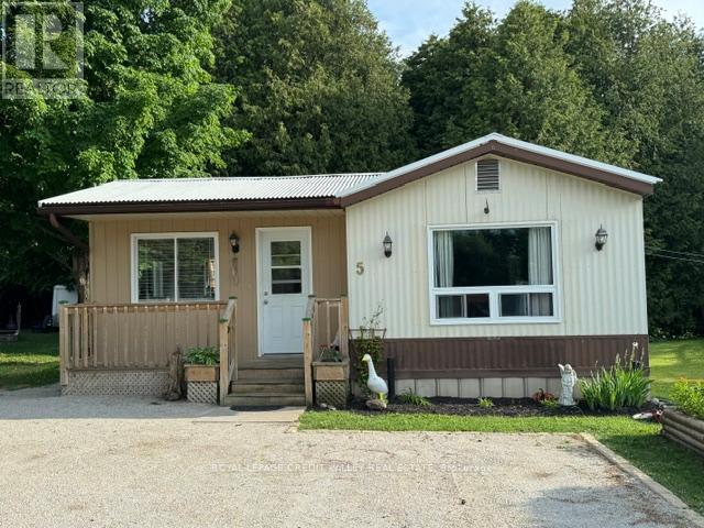 5 LAUREL LANE - 1