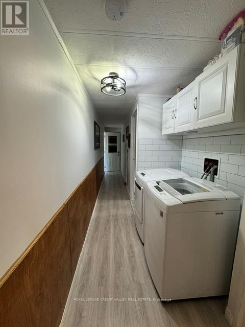 5 LAUREL LANE - 16