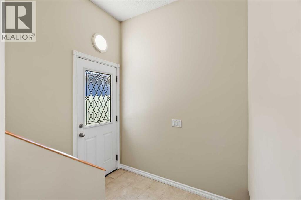 3243 Dover Crescent SE — photo 20