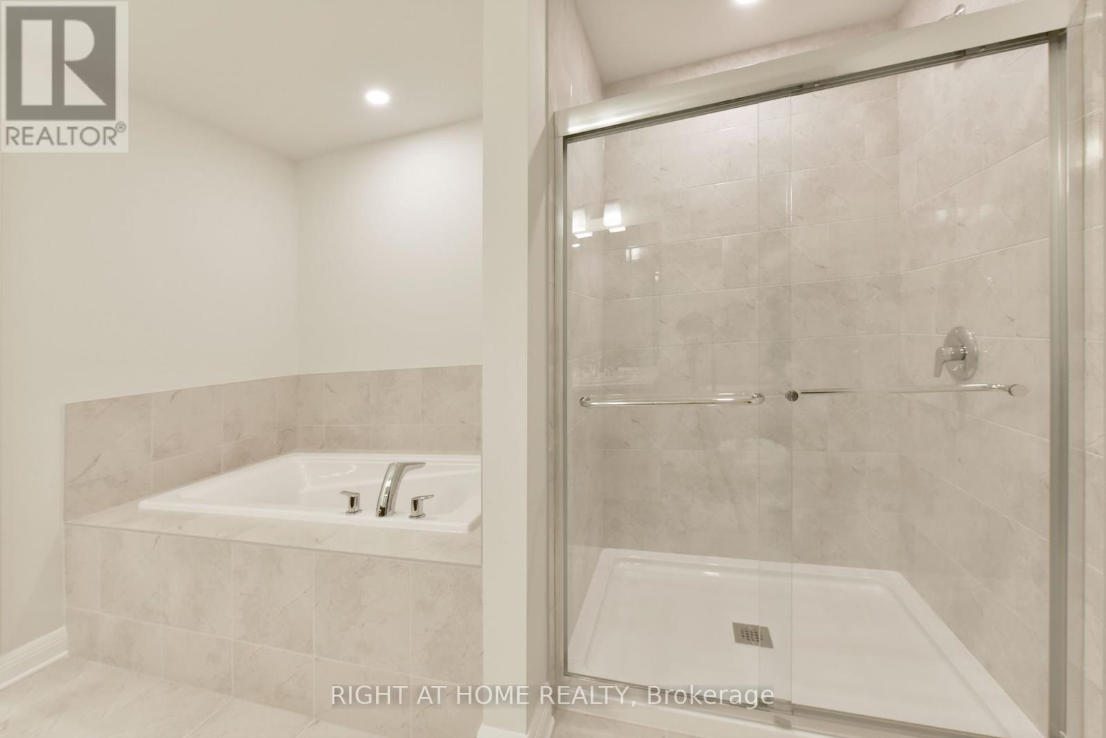 3 Bed, 3 Bath House for Rent in Ottawa – 312 WIGWAS STREET, Ottawa – MLS# X13435298 - Image 20