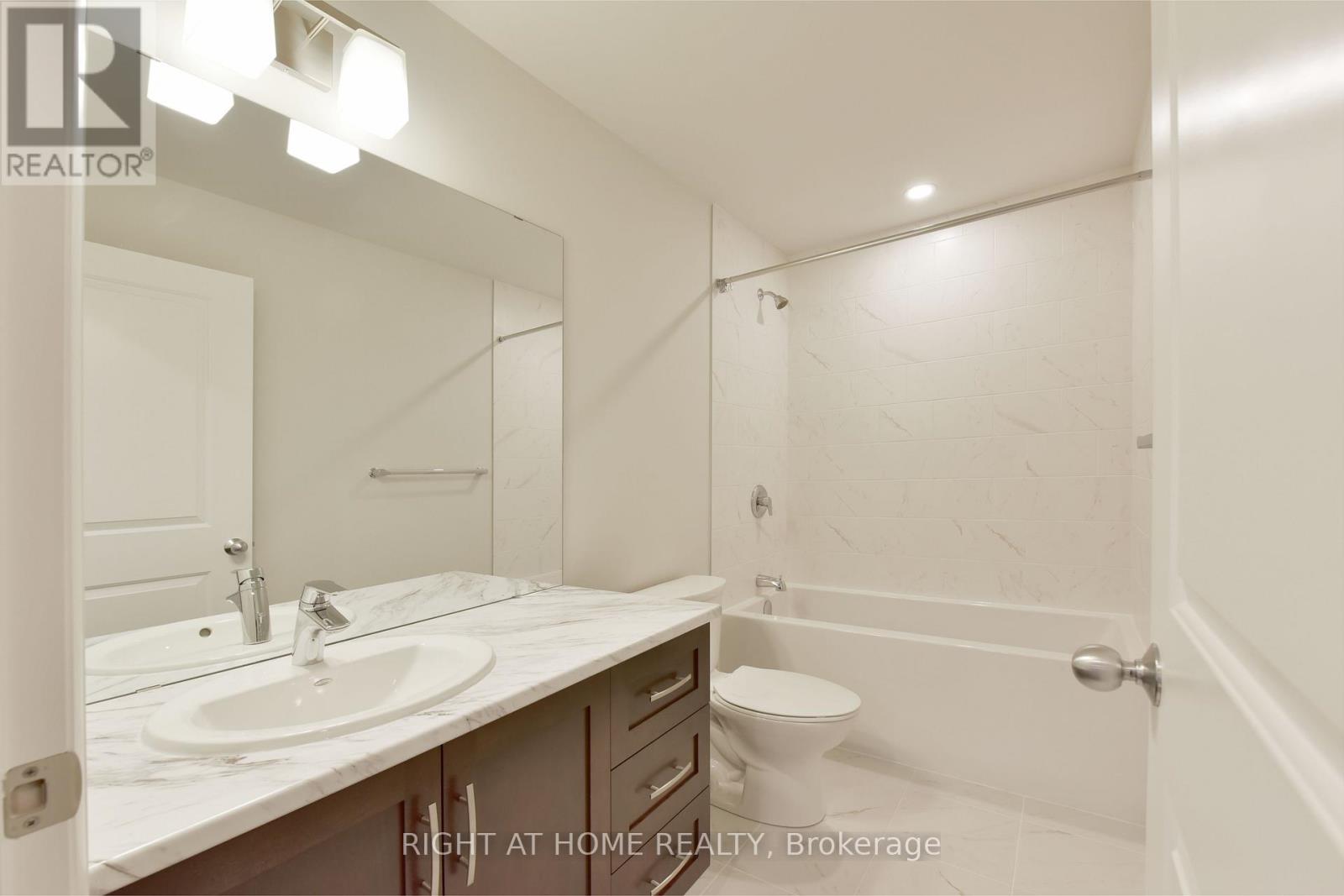 3 Bed, 3 Bath House for Rent in Ottawa – 312 WIGWAS STREET, Ottawa – MLS# X13435298 - Image 26