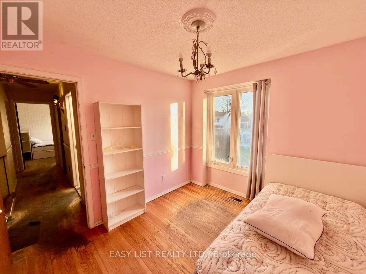 3288 CLEARWATER CRESCENT - 18