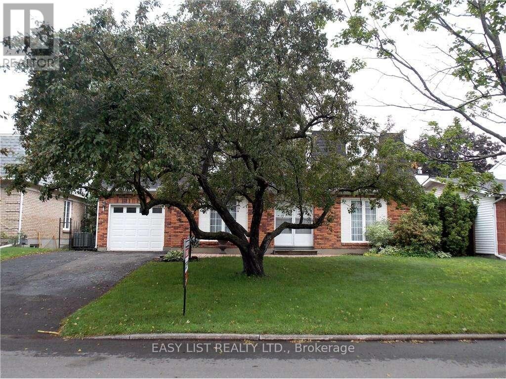 3288 CLEARWATER CRESCENT - 2