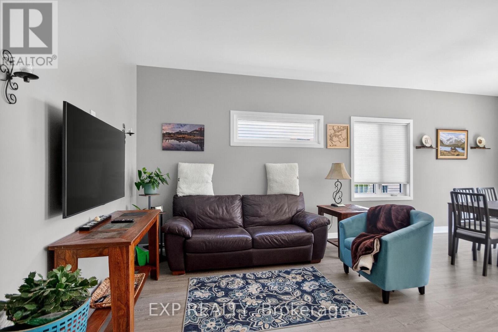 House for Rent in Ottawa – 198 ST. MALO PLACE, Ottawa – By Peter Sagos - Image 9