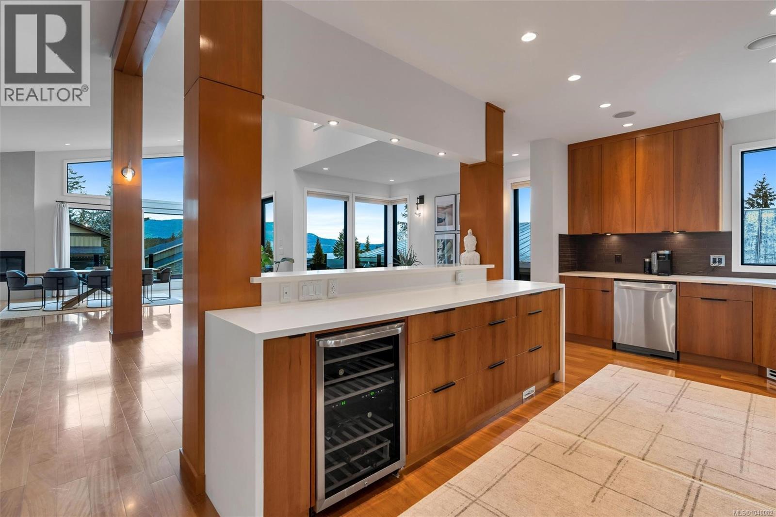 6897 McKenna Crt - 12
