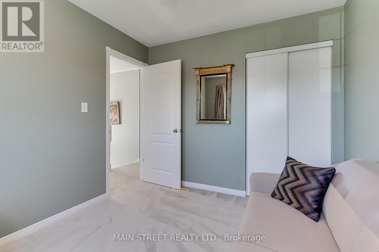 17 HIRST AVENUE - 31