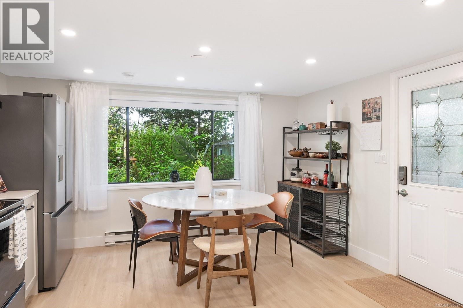  1055 Trillium Road, Langford