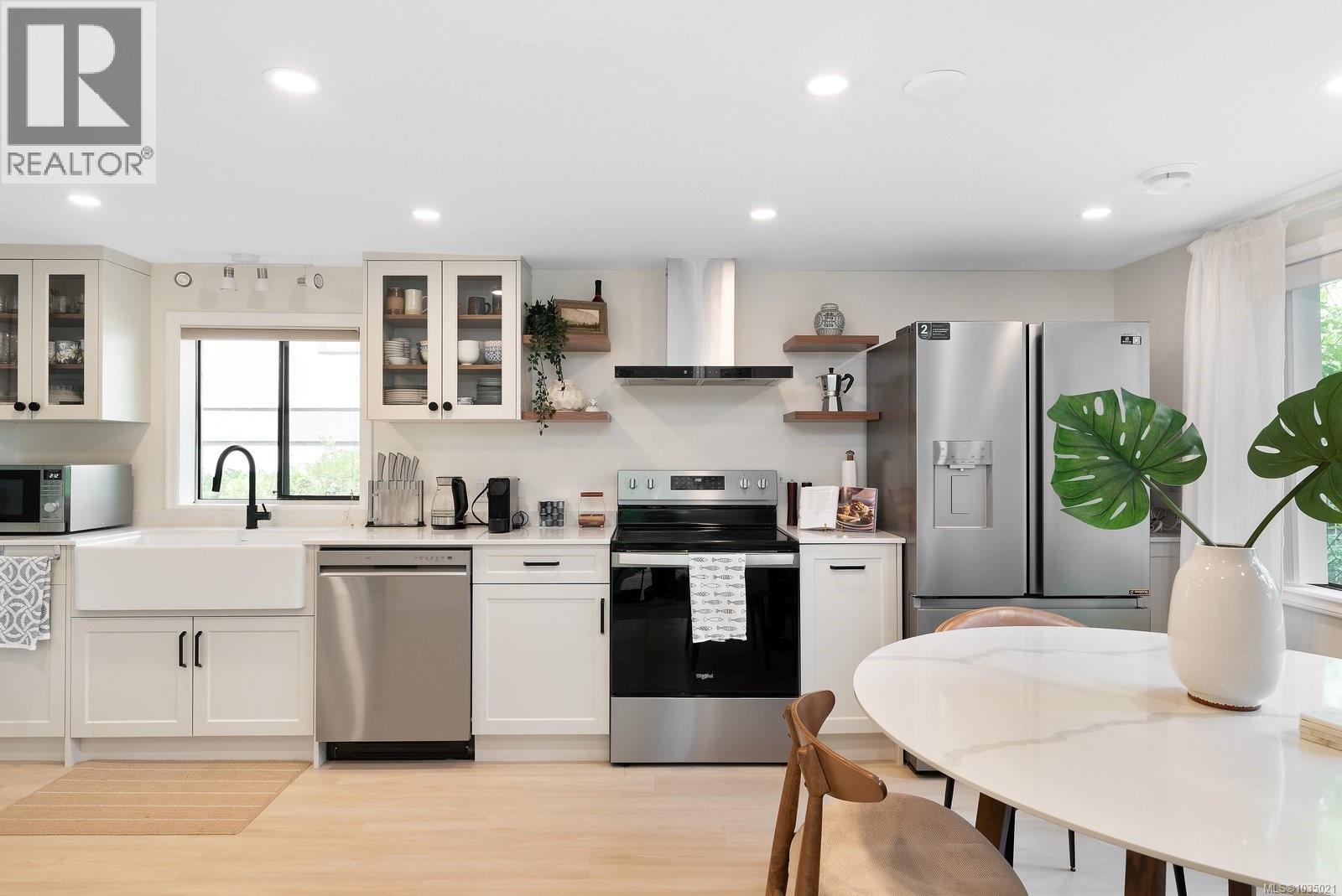  1055 Trillium Road, Langford