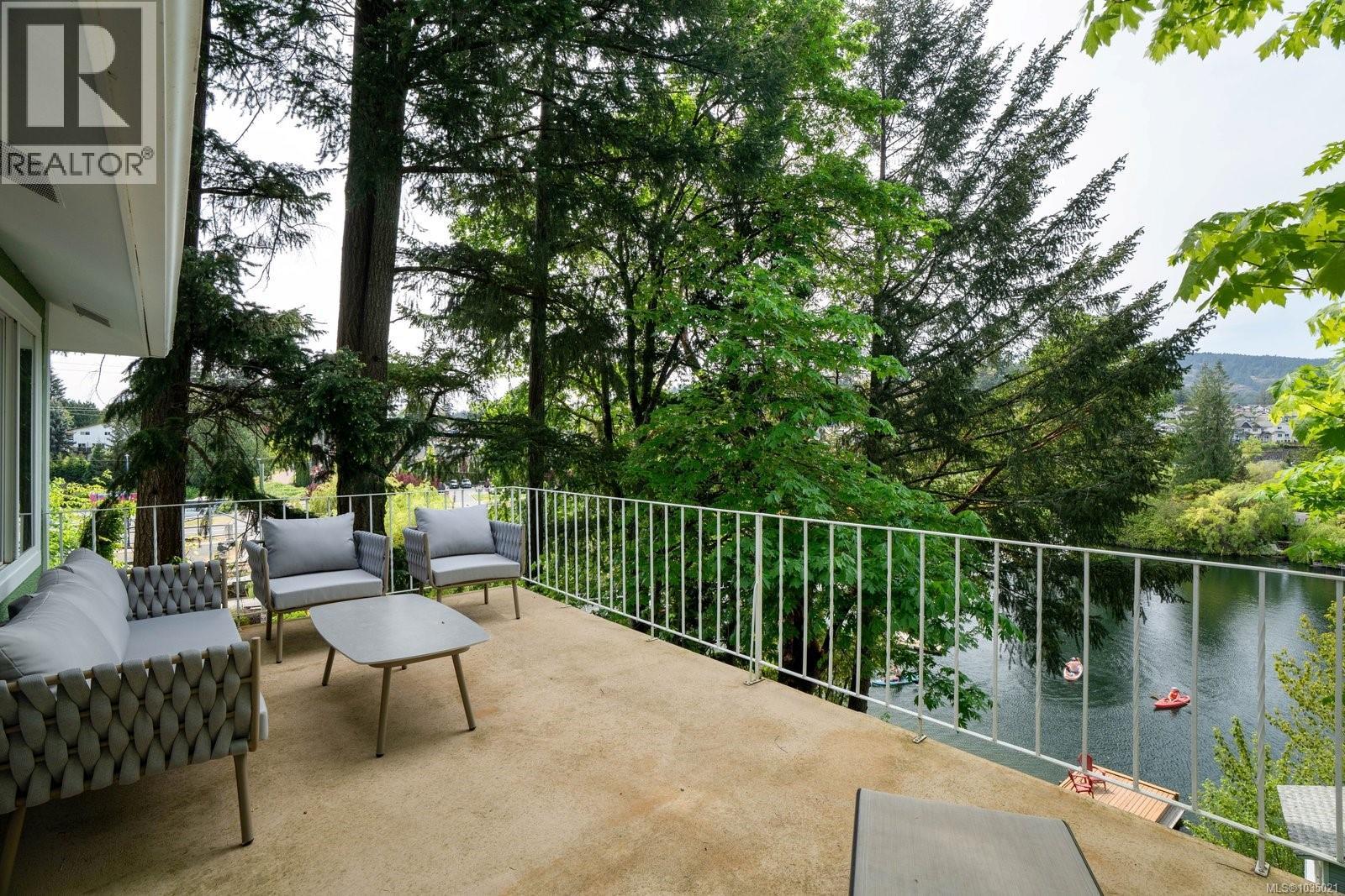  1055 Trillium Road, Langford
