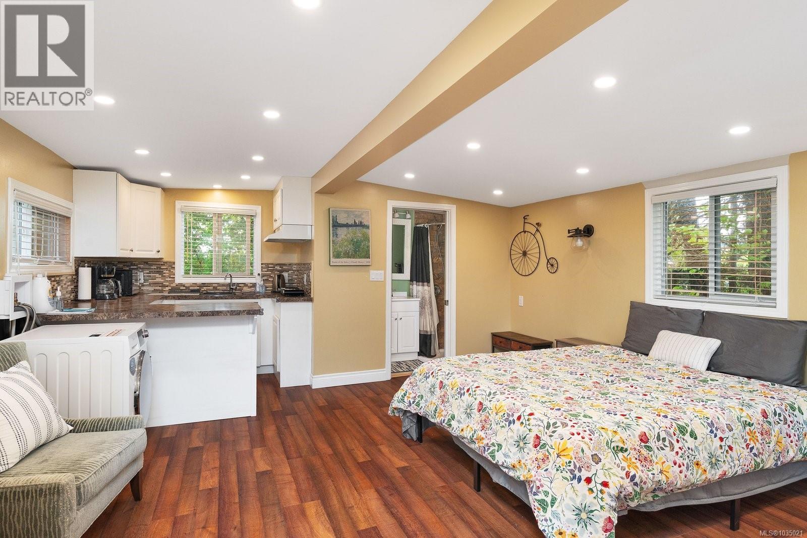  1055 Trillium Road, Langford