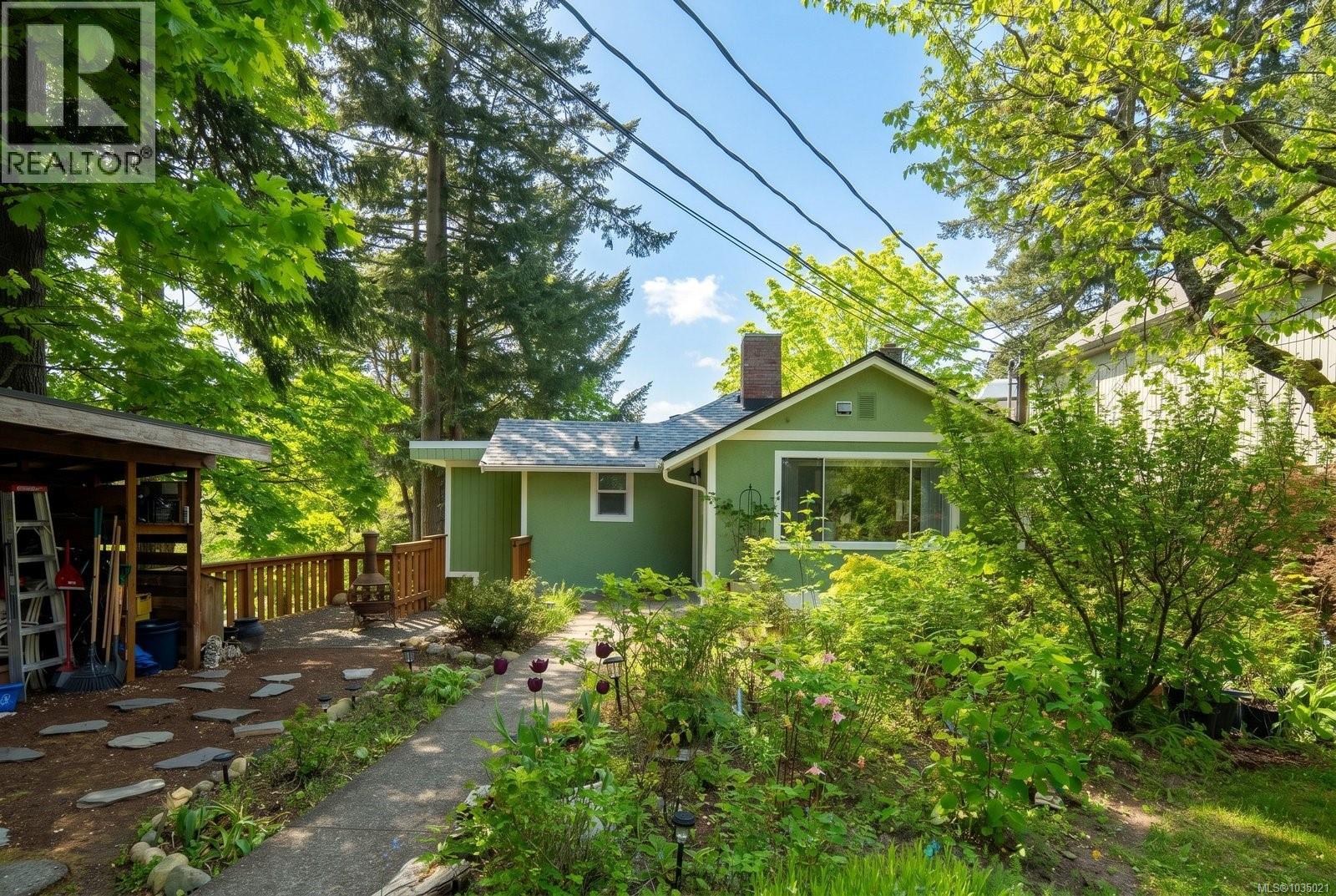  1055 Trillium Road, Langford
