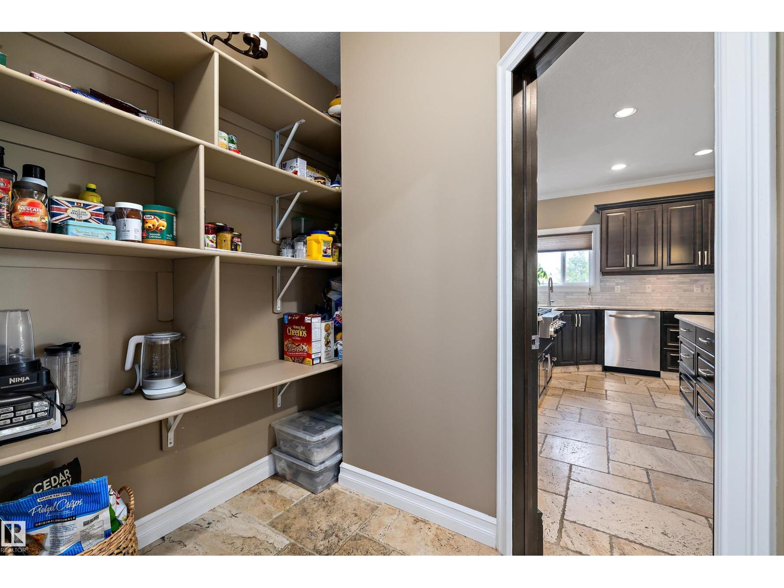1511 CUNNINGHAM CA SW — photo 23