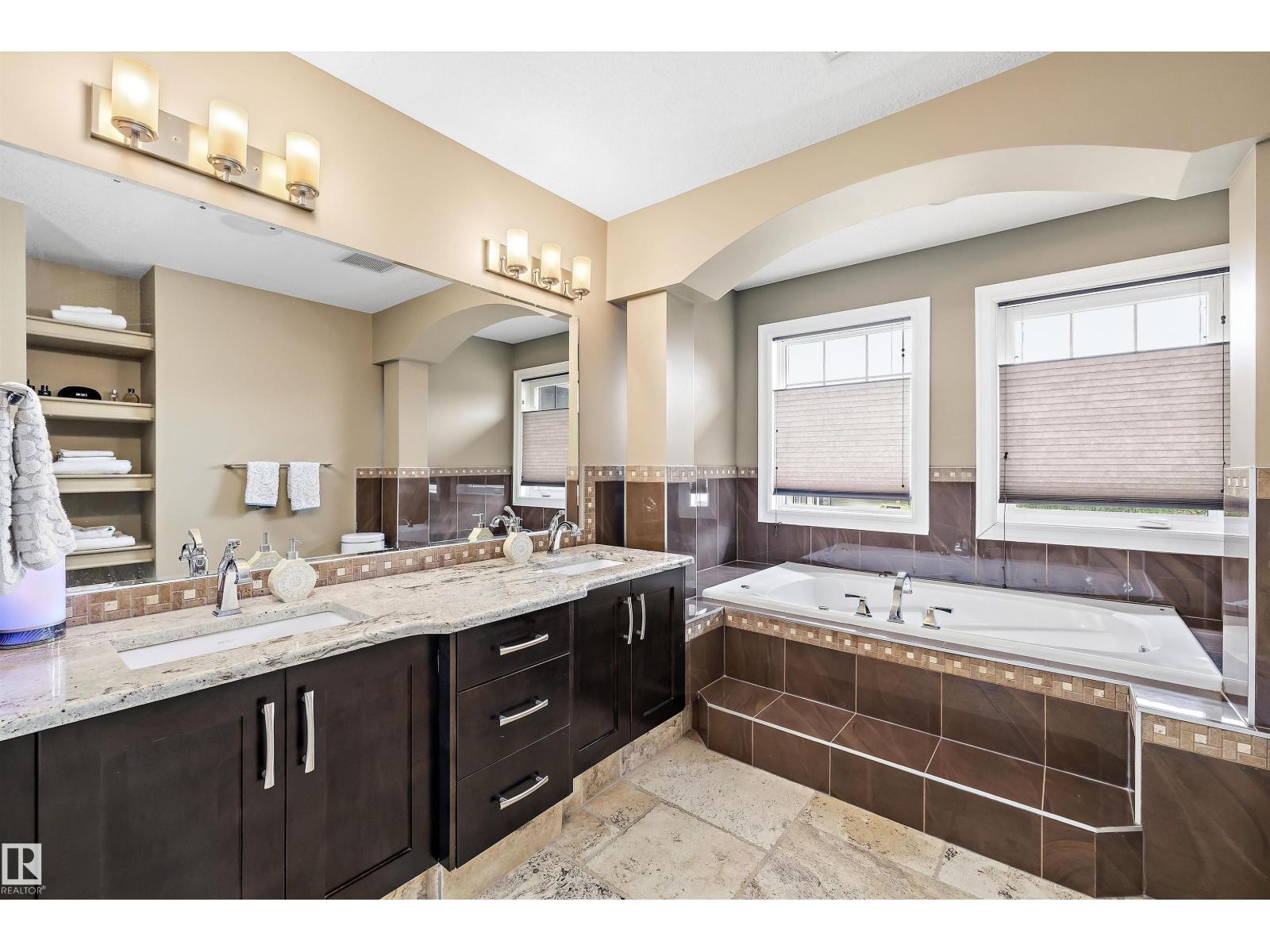 1511 CUNNINGHAM CA SW — photo 44