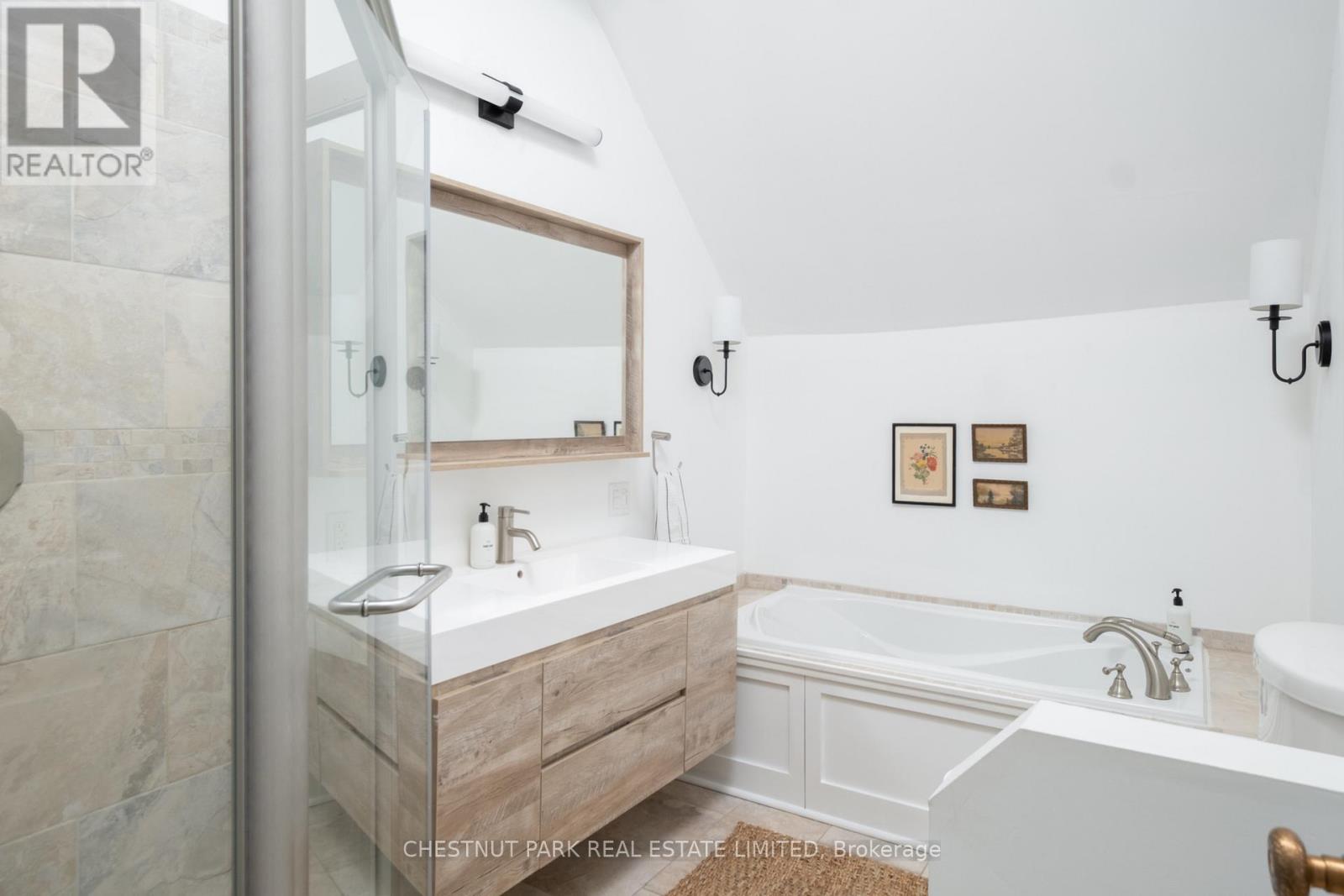 1334 KELLY ROAD - 29