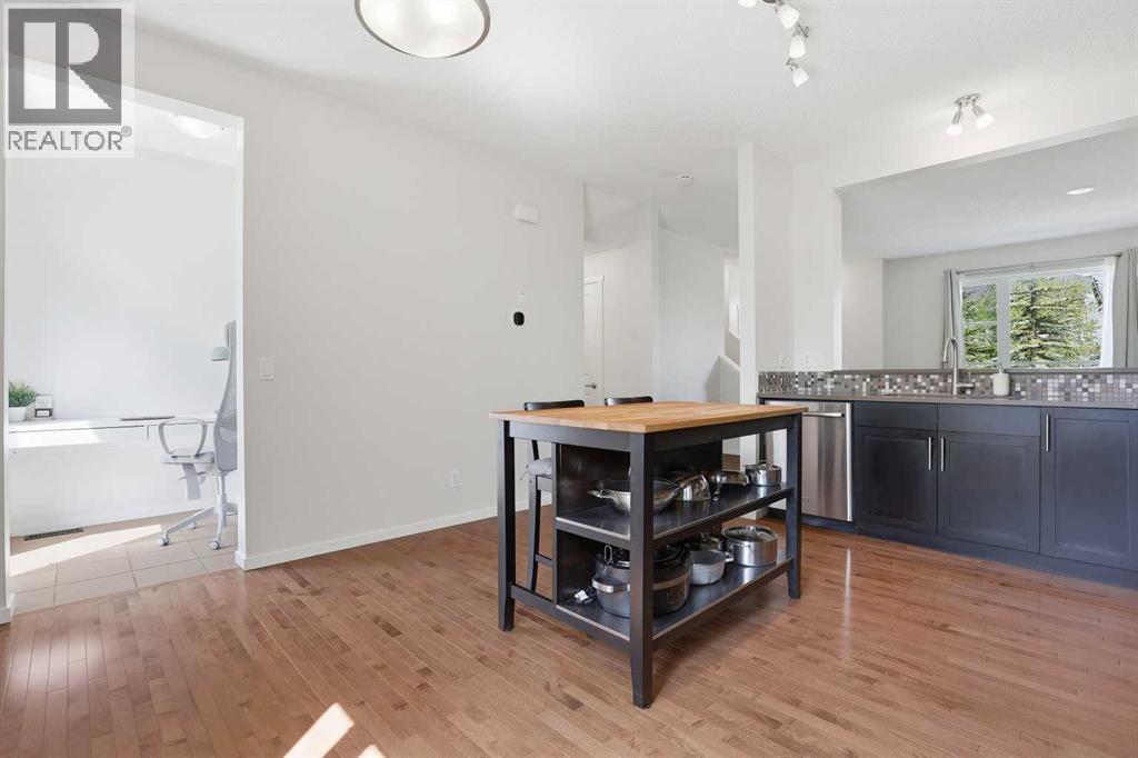 184 Chapalina Square SE — photo 17