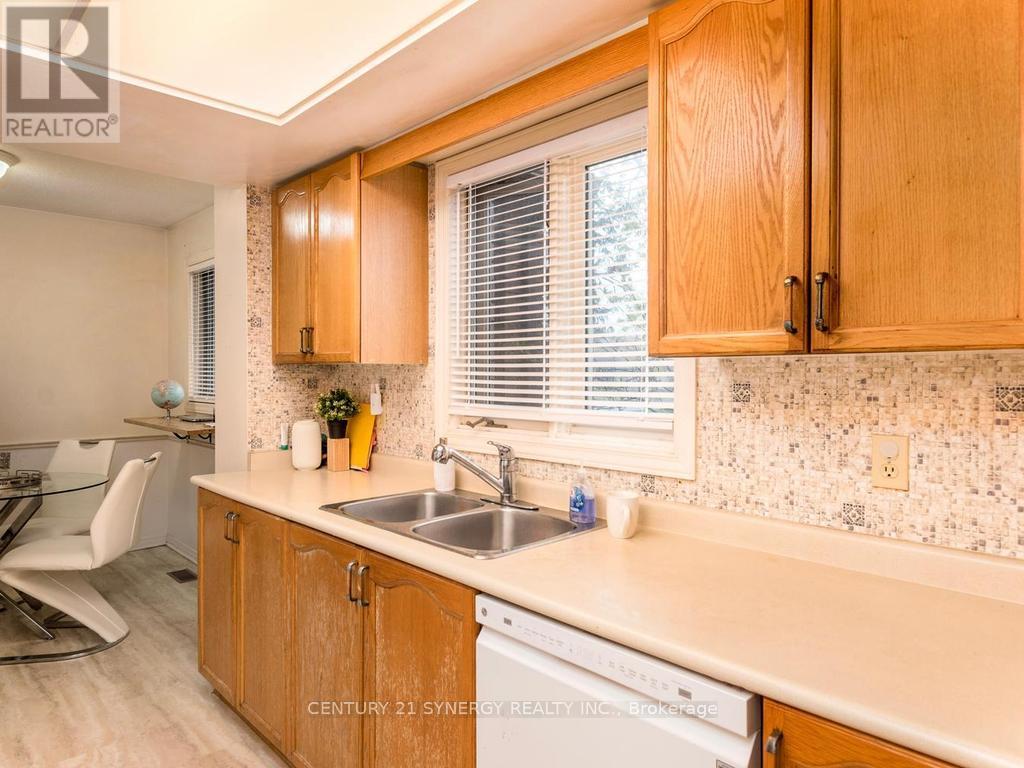 1 WINNEGREEN COURT - 14
