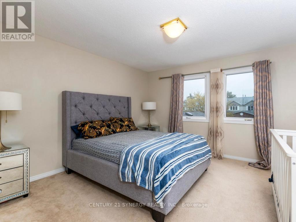 1 WINNEGREEN COURT - 20