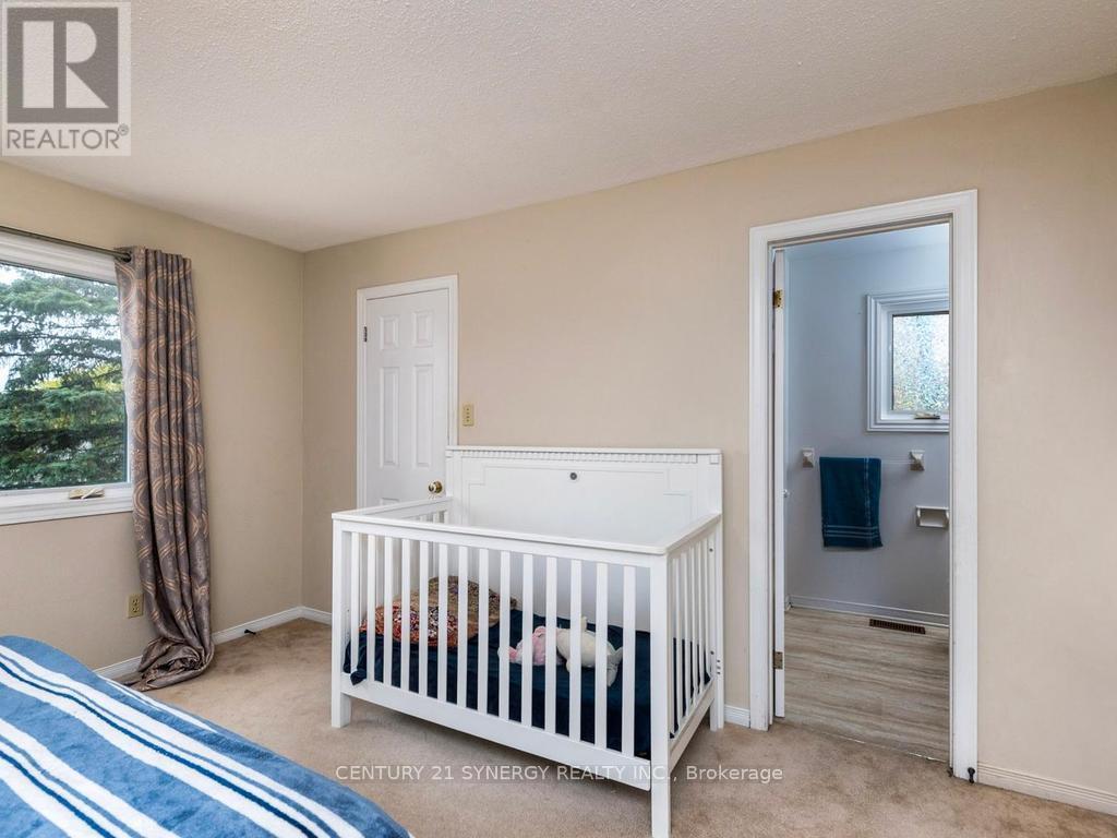 1 WINNEGREEN COURT - 22