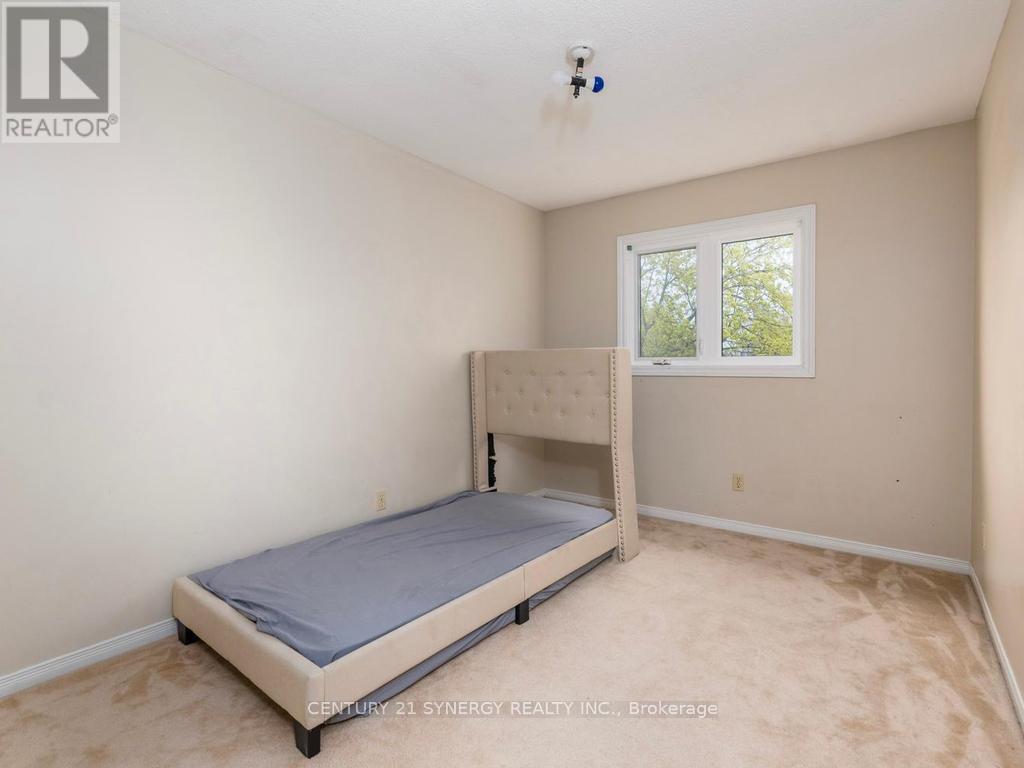 1 WINNEGREEN COURT - 26
