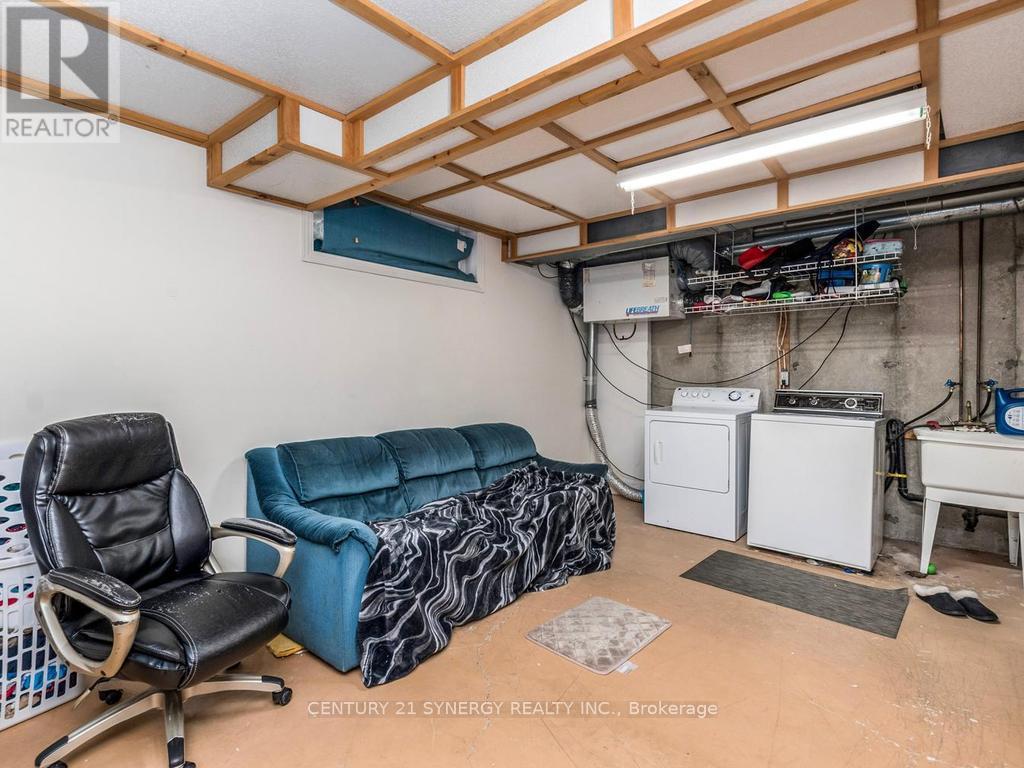 1 WINNEGREEN COURT - 29