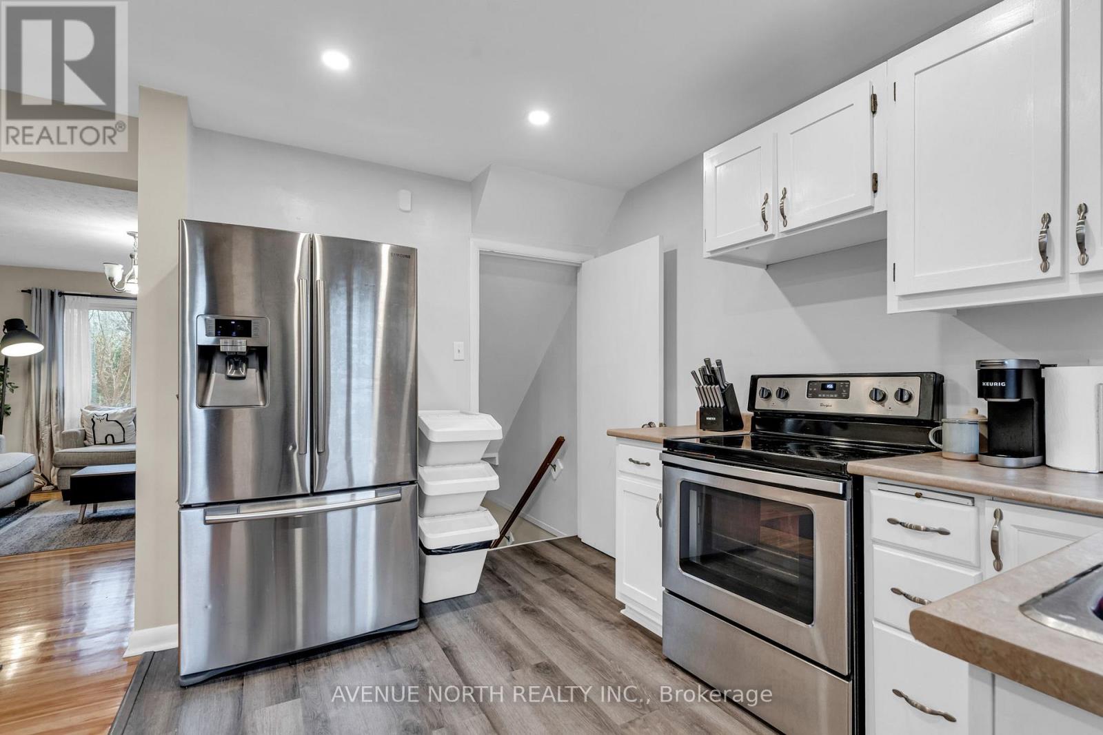 1202 SUMMERVILLE AVENUE - 12