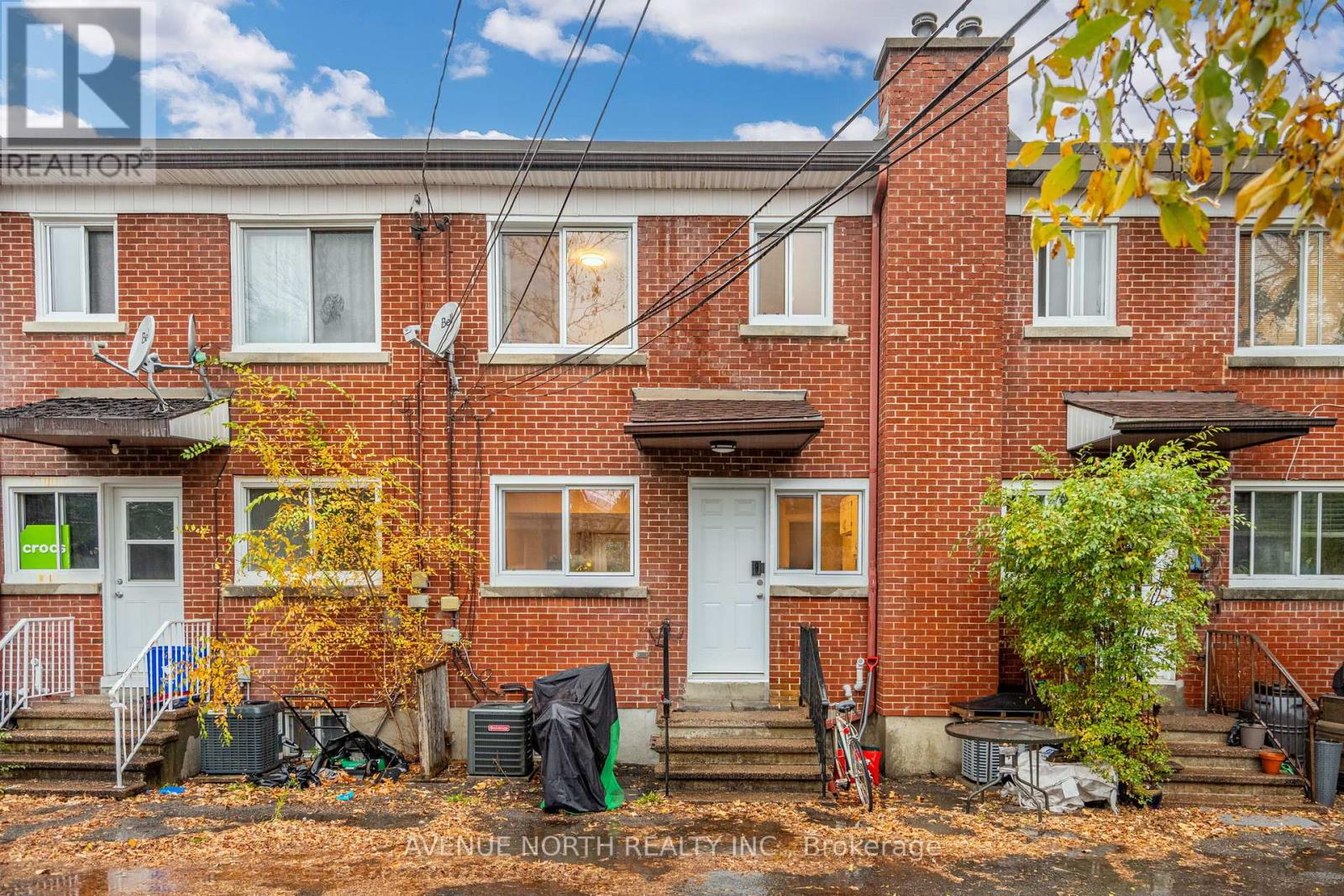 1202 SUMMERVILLE AVENUE - 27
