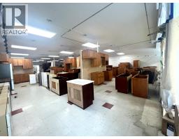 331 Columbia Avenue, Castlegar, BC V1N1G6 Photo 9