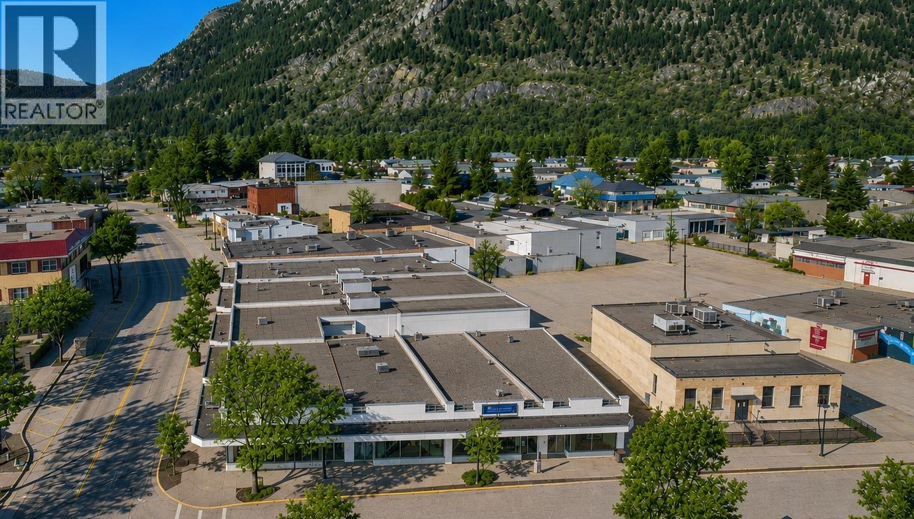  1127 4TH Street, Castlegar
