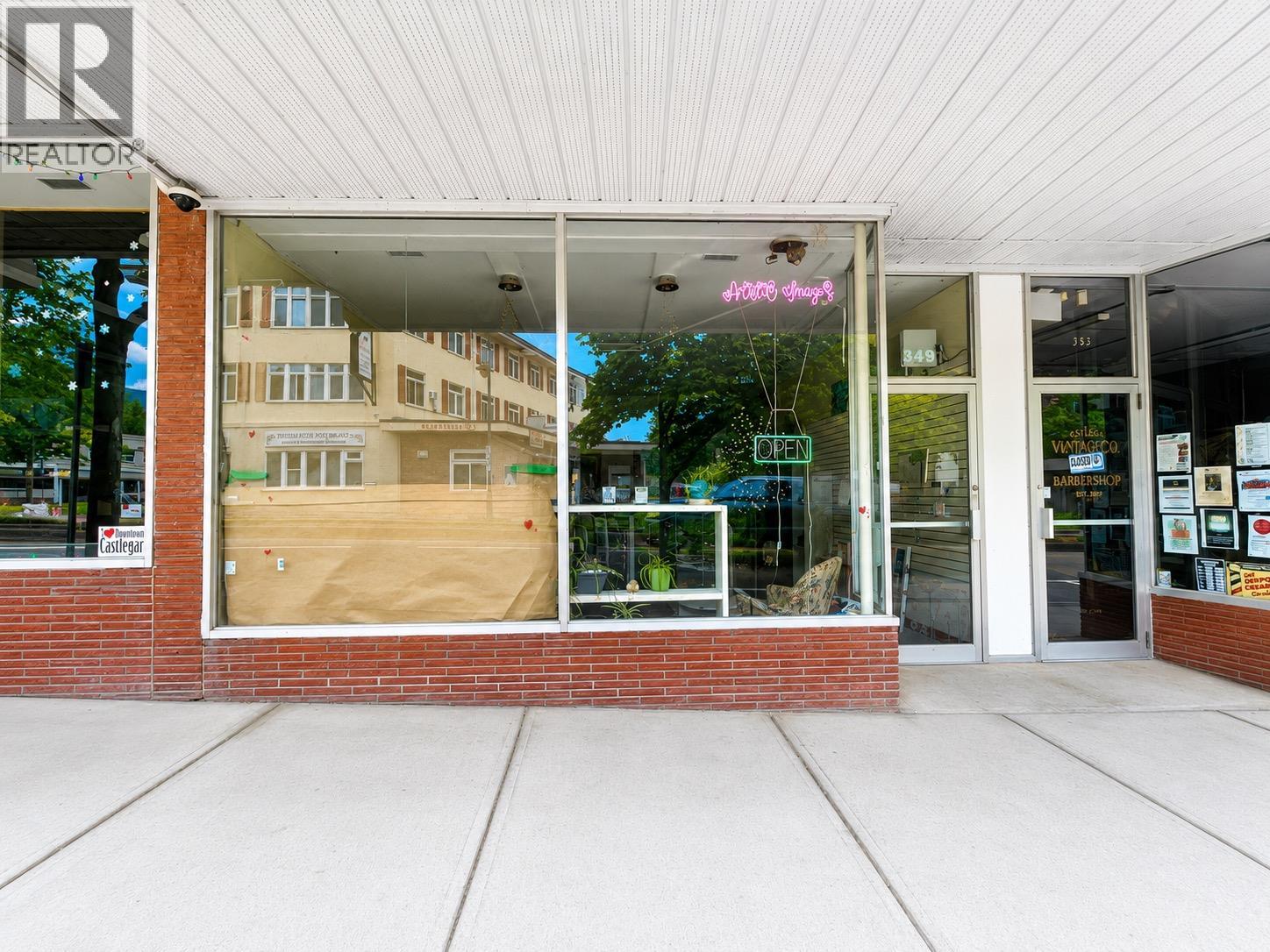  1127 4TH Street, Castlegar