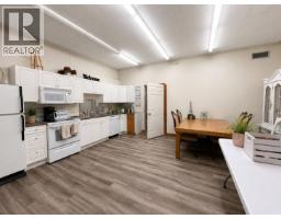 1127 4th Street, Castlegar, BC V1N2A8 Photo 38