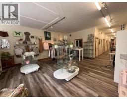 1127 4th Street, Castlegar, BC V1N2A8 Photo 37