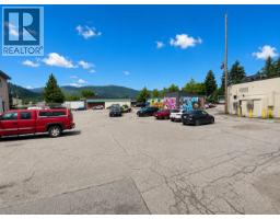 1127 4th Street, Castlegar, BC V1N2A8 Photo 65