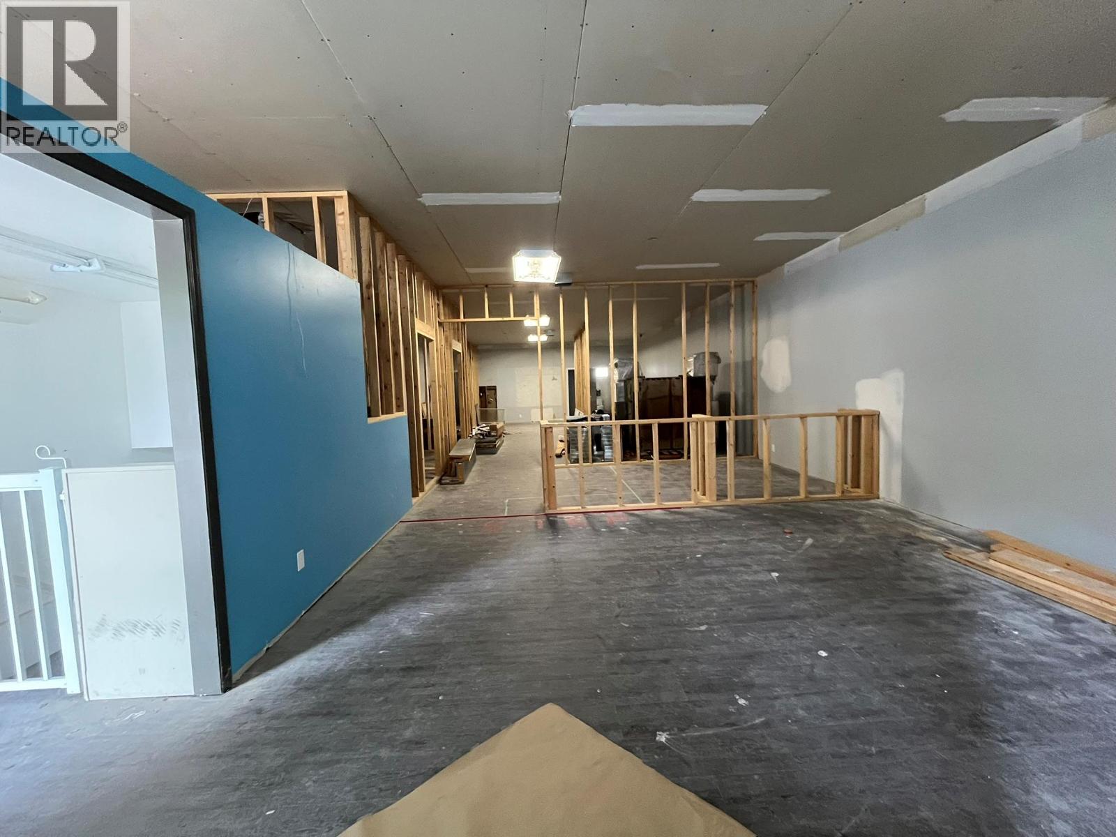 1127 4TH Street, Castlegar