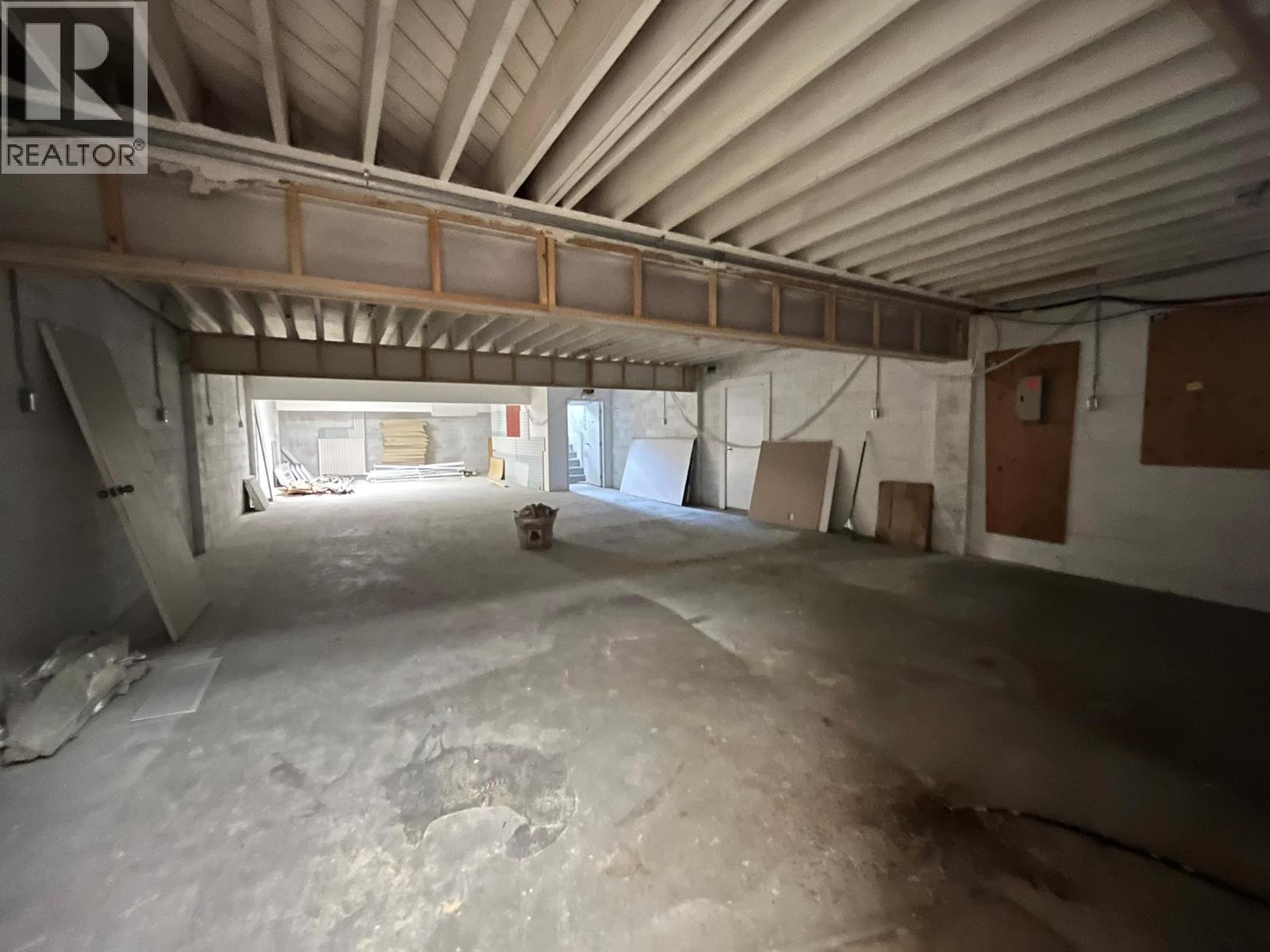  1127 4TH Street, Castlegar