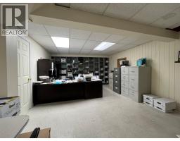 1127 4th Street, Castlegar, BC V1N2A8 Photo 56