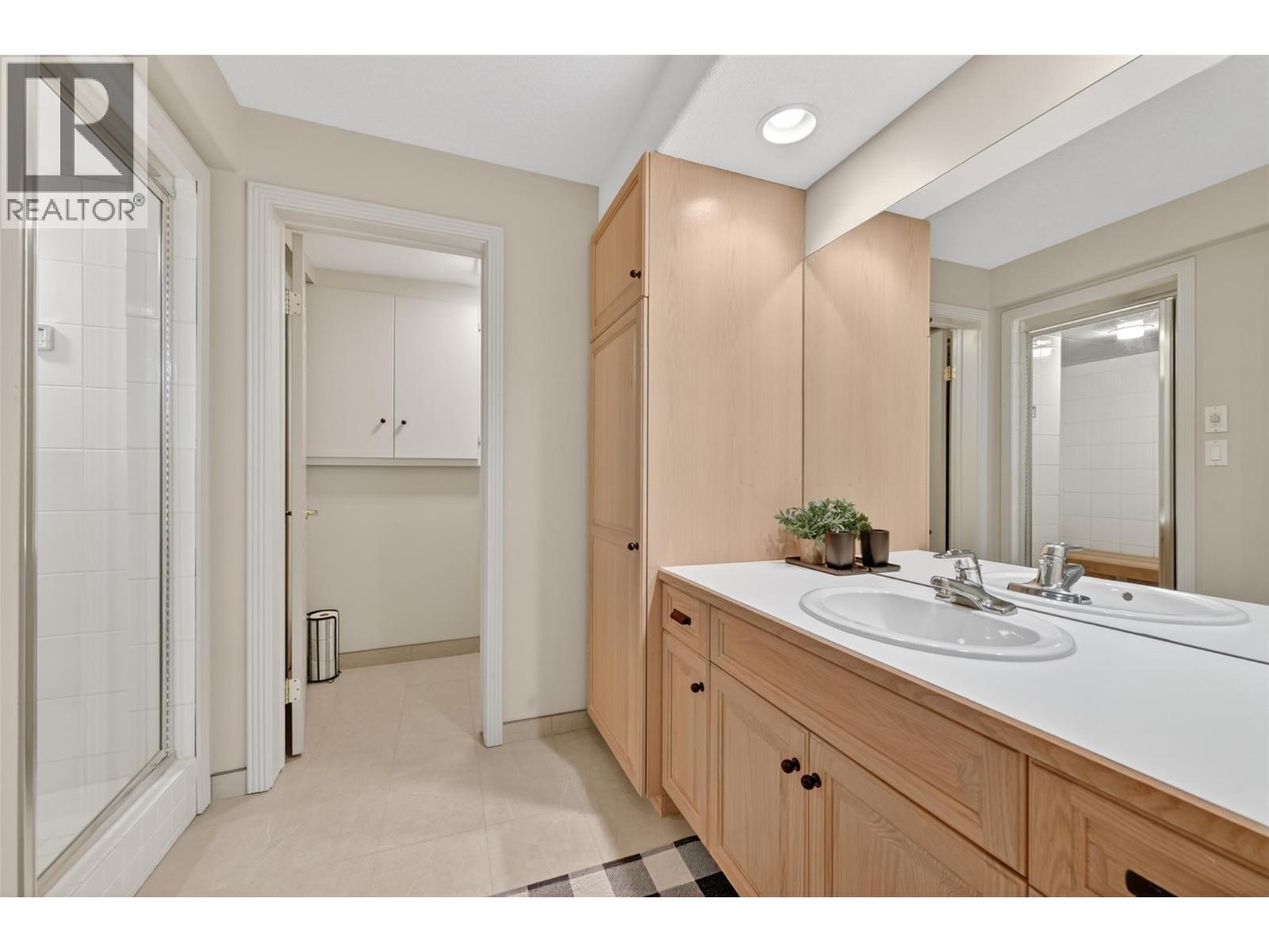 821 4th Avenue - 37